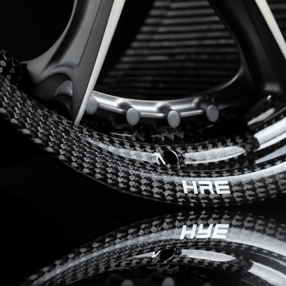 PerformanceOne's tweet photo. Introducing #CRBN, the first ever proprietary Carbon Fiber barrel by @HRE_Wheels  Featuring the all-new Series HX1 · Contact us for more details | ✉️: info@performanceone.ca
.
.
.
.
.
.
#HRE #forged #forgedwheels #carbon #carbonfiber #HREWheels #since78 #industrystandard https://t.co/XnK3viH9wx