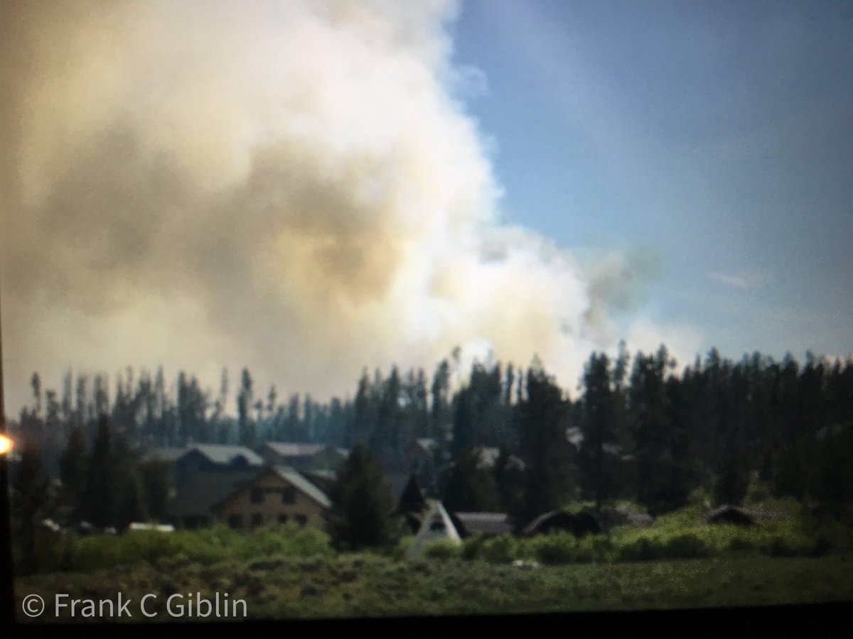 RCGibby73's tweet photo. @59NationalParks @naturetechfam @markfire @GrandTetonNPS In 2018, the #GolfCourseFire in Grand Lake, Co forced us to flee our camp ground and head south to Winter Park for the last part of our trip. Also there were fires in Coyote Valley. Very surreal to experience it. #ParkChat https://t.co/3YAw0RO2M2