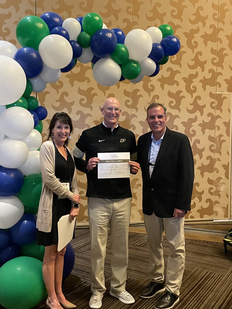 TimGavin1's tweet photo. First time ⁦@EIMnews⁩ Gold level ⁦⁦status for ⁦@PurdueEIM⁩. Well done ⁦@exphys13⁩ ⁦@HKPurdue⁩ ⁦@PurdueHHS⁩ and all our partners for helping making ⁦@LifeAtPurdue⁩ students healthier. ⁦@ACSMNews⁩ #ACSM22 https://t.co/QYfmrxFdCy