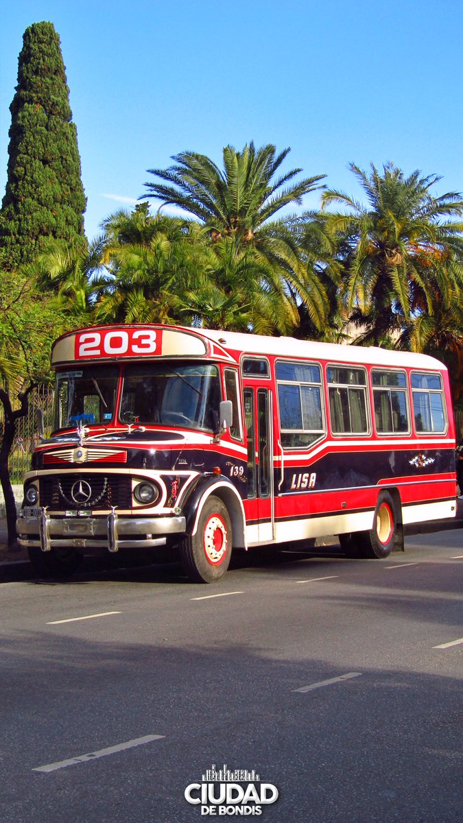 CiudadDeBondis's tweet photo. #WallpapersDeBondis

Los MB 1114 de las #Linea203 #Linea247 y #Linea437 https://t.co/6VZHtHPcYR