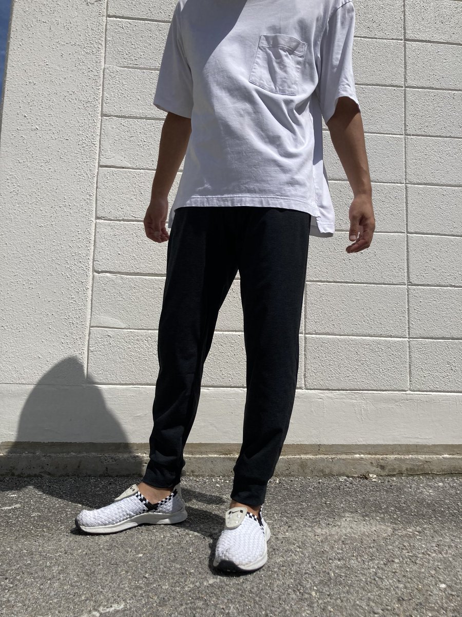 jigger_ok's tweet photo. UNIQLOのSNSモニター当選した！よろこび！

とりあえず履いてみたけど、すっきりした形だけどストレッチきいてて動きやすそうなので、運動によさそう。
あとは履いてみて蒸れないかどうかが気になるところ

#ウルトラストレッチアクティブジョガーパンツ
#ユニクロSNSモニター https://t.co/d3aQeygyKw