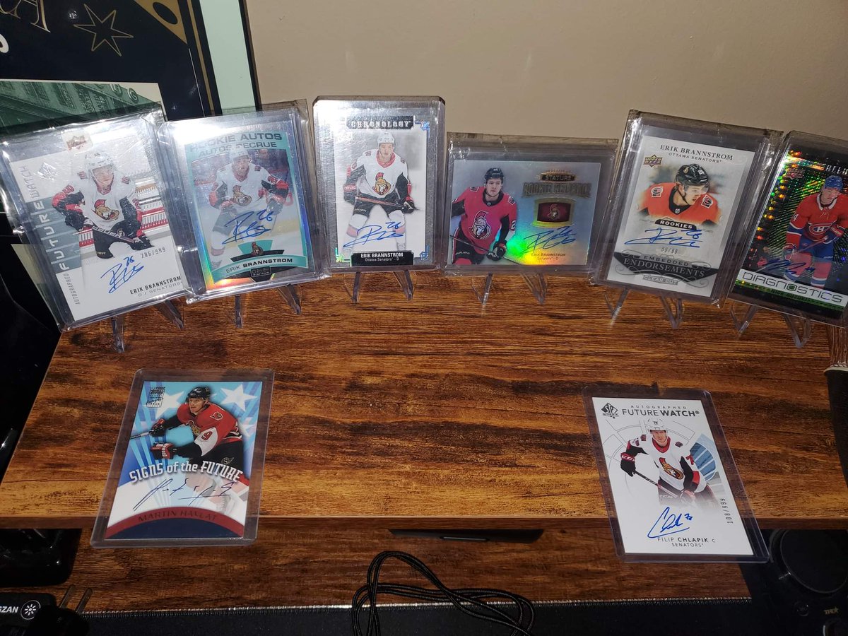 lindquist_ox's tweet photo. #UDFATHERSDAY My husband @Sacker09 deserves to win because this is his first father's day. He has helped me so much as our little girl grows and the love shared between the 2 of them is just so heartwarming. She already has him wrapped around her little finger. @UpperDeckSports https://t.co/BZURz5XLIk