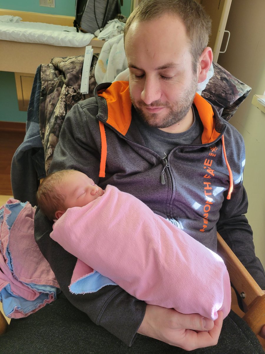 lindquist_ox's tweet photo. #UDFATHERSDAY My husband @Sacker09 deserves to win because this is his first father's day. He has helped me so much as our little girl grows and the love shared between the 2 of them is just so heartwarming. She already has him wrapped around her little finger. @UpperDeckSports https://t.co/BZURz5XLIk