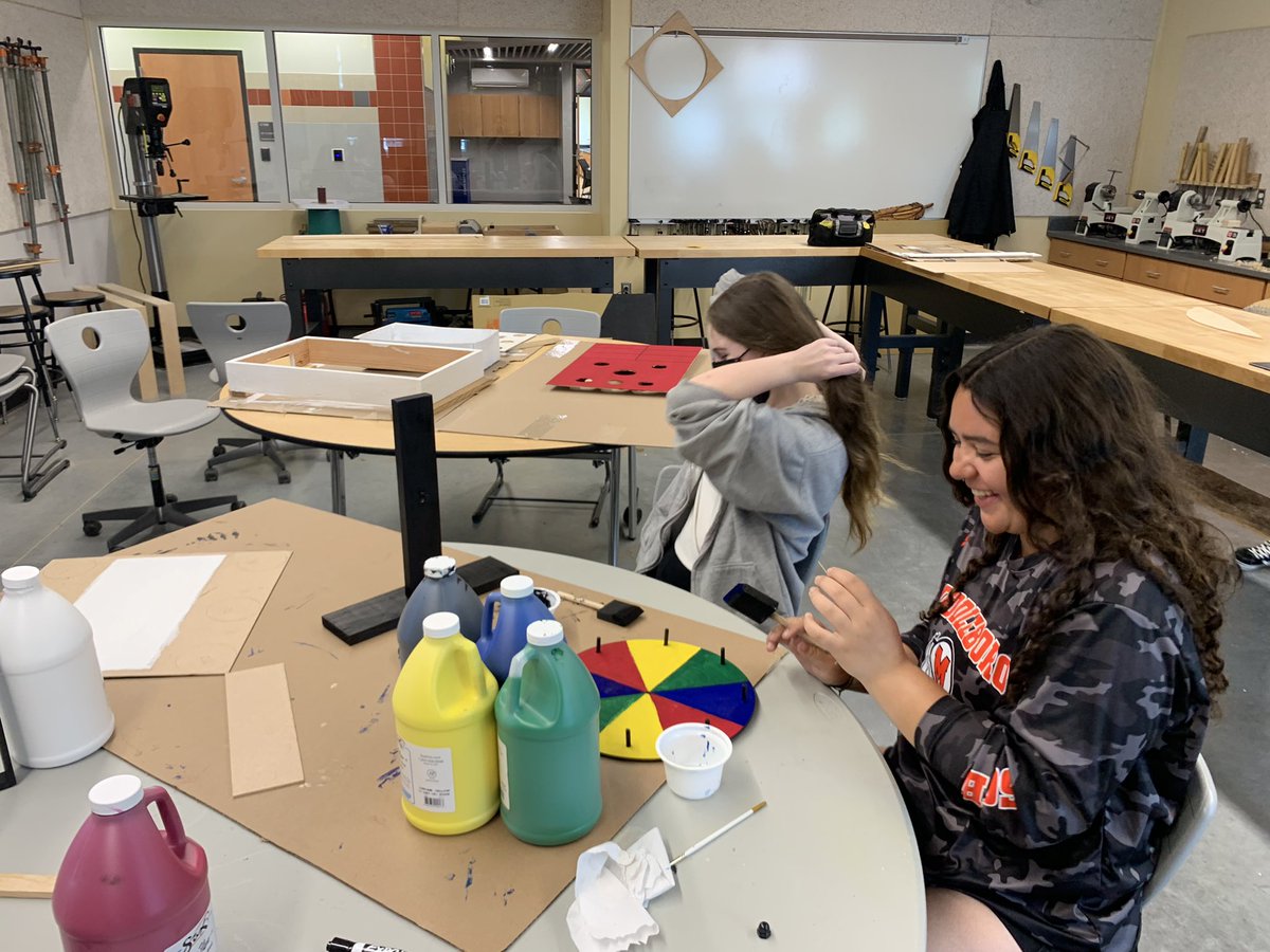 MiLABmiddleboro's tweet photo. Students innovating to make Math probability games in Middleboro’s Innovation Lab. #handsonlearning #middleboro https://t.co/niG7zF6NJk