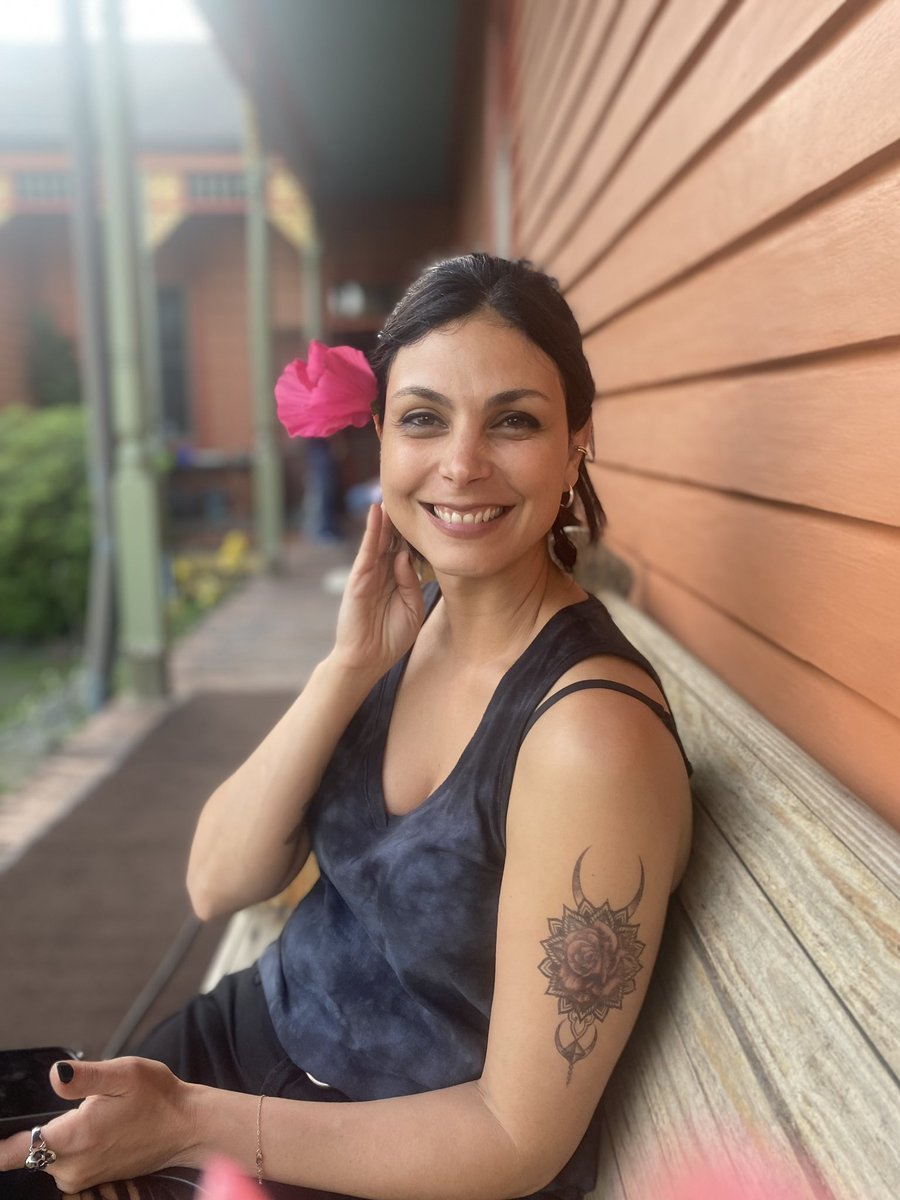missmorenab's tweet photo. Getting into character 🌸 https://t.co/mtRwAop1kn