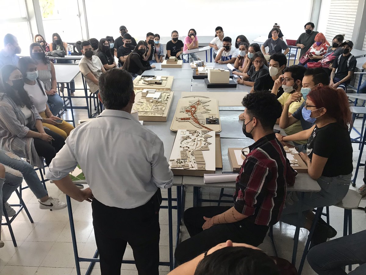 intersticio74's tweet photo. #confrontemos es la actividad de integración en #Confronta #TallerdeArquitectura “Francisco Marroquín" al final de cada unidad y, en este caso, cierre de semestre, al confrontar, sintetizamos y aprendemos. #facultaddelhábitat #uaslp @LaUASLP #unoconfronta https://t.co/LXONULgEcS