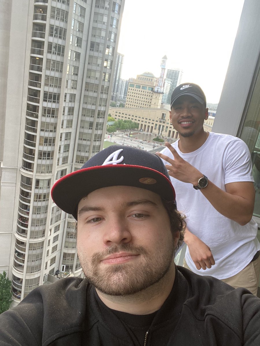 x2Pac_ThuGLorD's tweet photo. Finally linked up with the duo @BlaznBoy_  after 10 years! My fucking guy. https://t.co/pU5vYEdFTi