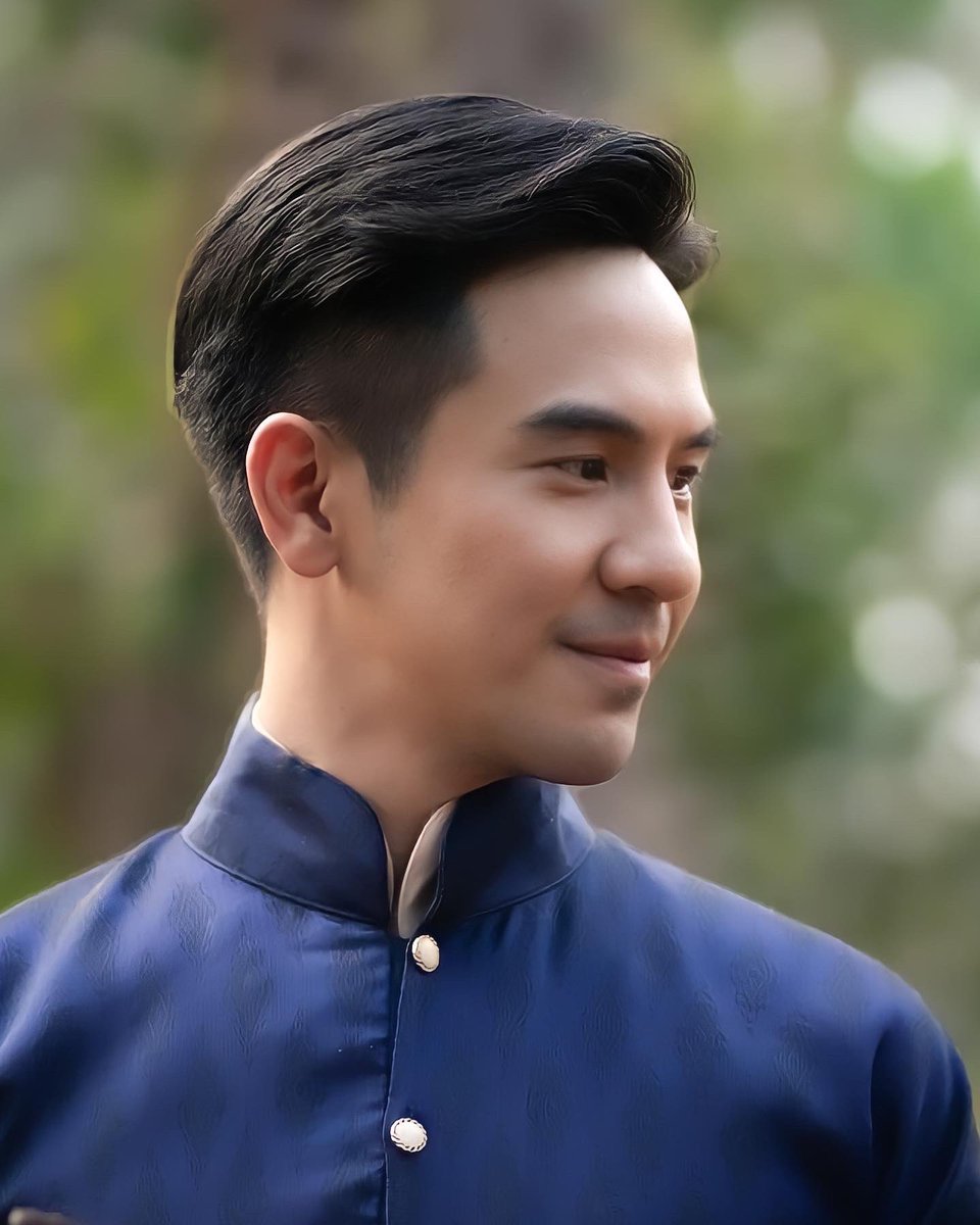 MimiPPPope1's tweet photo. บุพเพ2 คือตัวอย่างของงานดี เราถูกกระตุ้นความกระหายในการอยากดูด้วยผลงานที่สื่อสารออกมา ยังคงเป็นพี่หมื่นที่มีสายตาอ่อนหวานชวนละลายใจ ที่เราเคยหลงไหล พ่วงมาด้วยผัวพี่ภพคนใหม่ ในภาพที่เราไม่เคยเห็นเค้าแบบนี้ที่ไหนมาก่อน บ้าไปแล้ว อยากดู อยากดูมาก อยากดูมากๆ ขอให้ปังๆ
 #Trailerบุพเพ๒ https://t.co/E4AfYSQ3uZ
