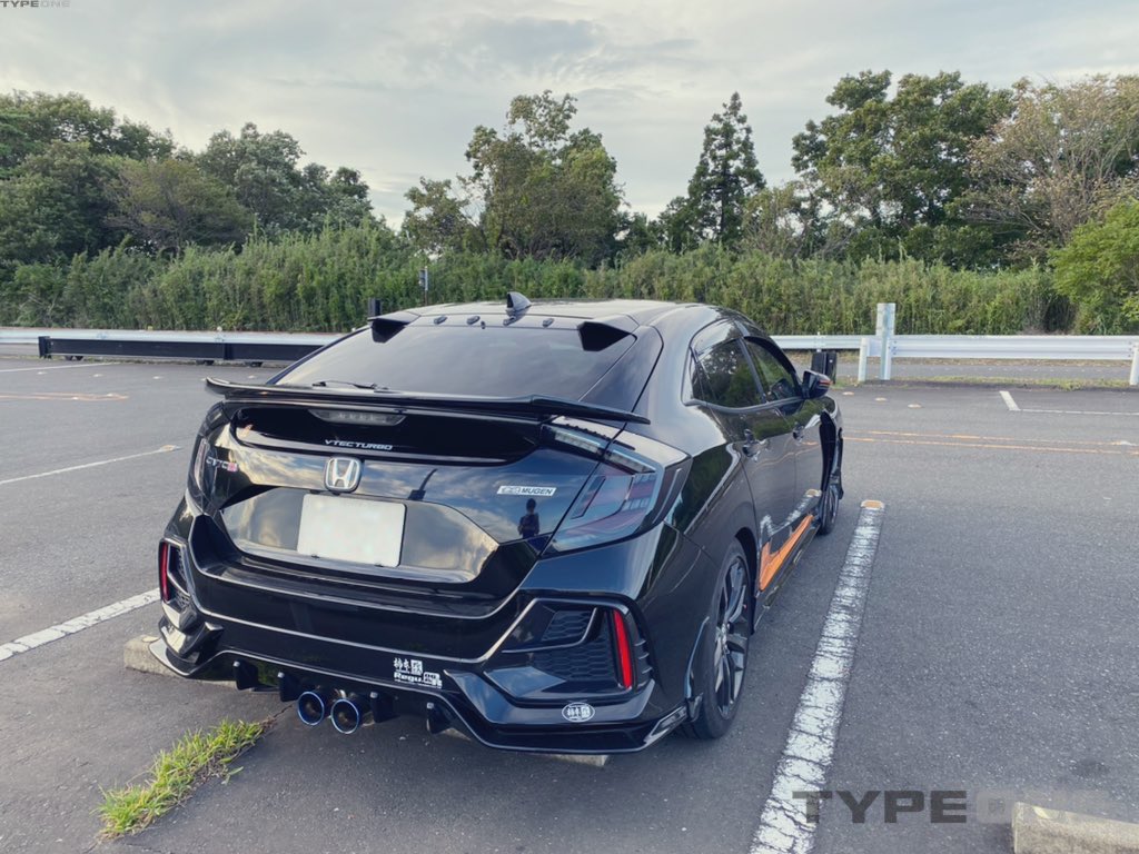 Chagi_fk8's tweet photo. #CIVIC_HBD 
前車rb1オデッセイからFK7
妻からカッコいいよと勧められて試乗したらハンコ押してました👀
乗っているうちにtypeRが欲し...ハンコ押しました😇
大事に乗ります https://t.co/4V6PtYITri