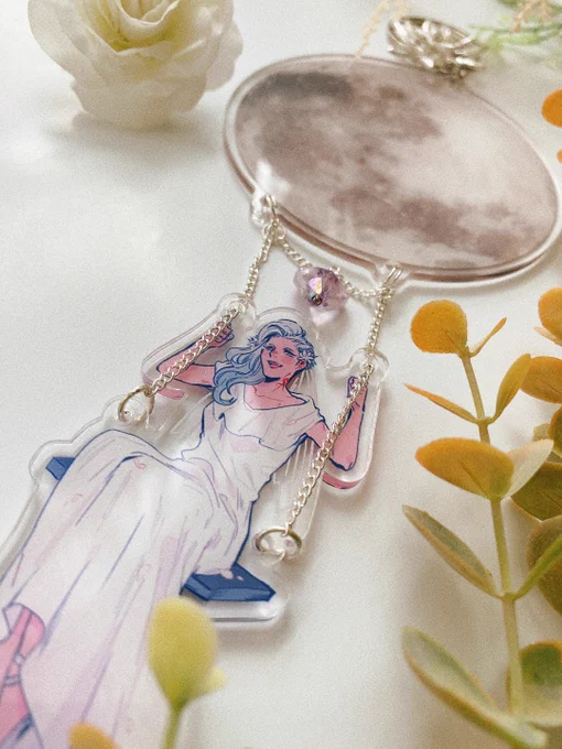 "but in our hearts, we know. we always know."

2-pc charm ft. our lovely moon bride... had fun w/ the chain 'swing' effect! full length is about ~10" so moenbryda's rivaling my sophia charm in ridiculousness q_q
🌔https://t.co/cV8KmU4fBN
🌒(eu/uk mirror) https://t.co/PBV0jx1oMT 
