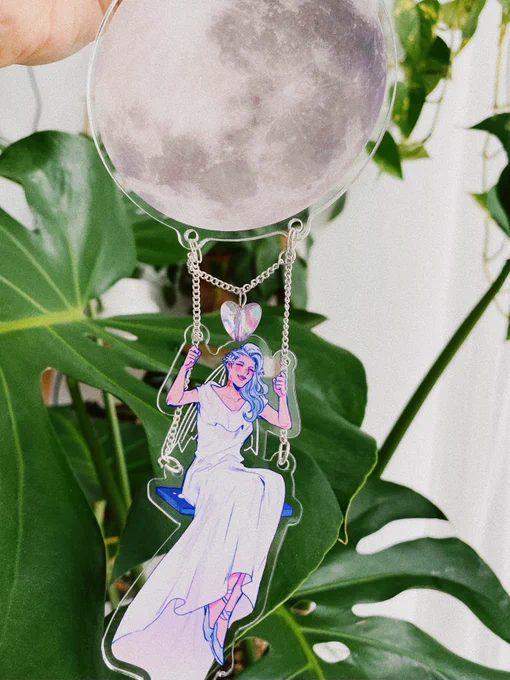 "but in our hearts, we know. we always know."

2-pc charm ft. our lovely moon bride... had fun w/ the chain 'swing' effect! full length is about ~10" so moenbryda's rivaling my sophia charm in ridiculousness q_q
🌔https://t.co/cV8KmU4fBN
🌒(eu/uk mirror) https://t.co/PBV0jx1oMT 