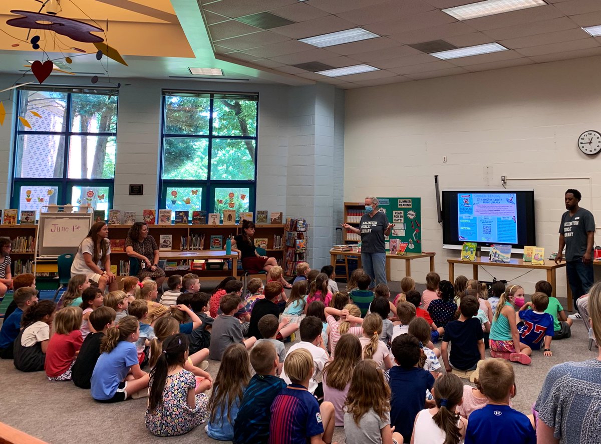 Hearing about the Arlington Public Library Summer Reading Program. 📚☀️🕶 @JamestownReads