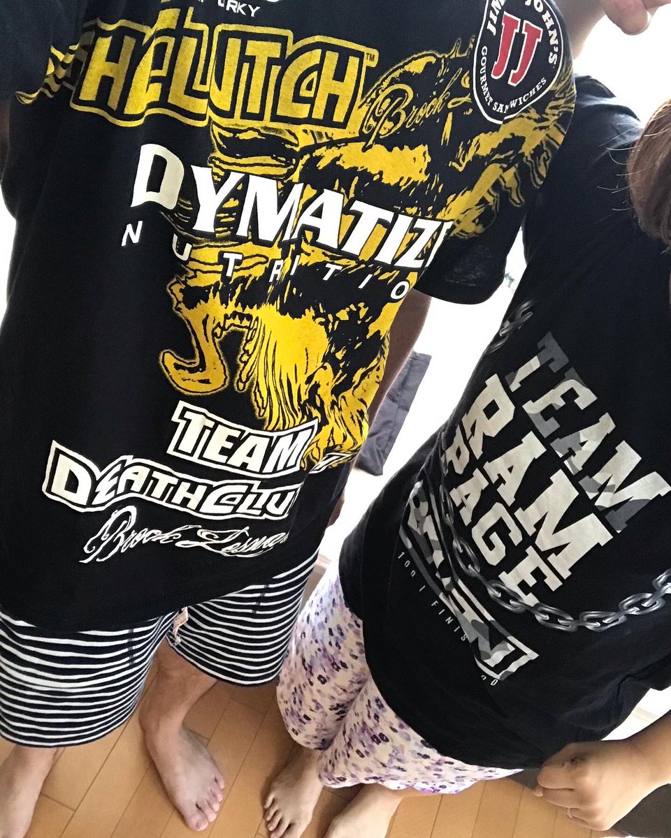 hybridNORI's tweet photo. 昨夜の格闘TシャツGPの対戦カードは…
🇺🇸ブロック・レスナー🆚クイントン・ランペイジ・ジャクソン🇺🇸
#PRIDEGP
#UFC
#Bellator https://t.co/WSrxu19UMl