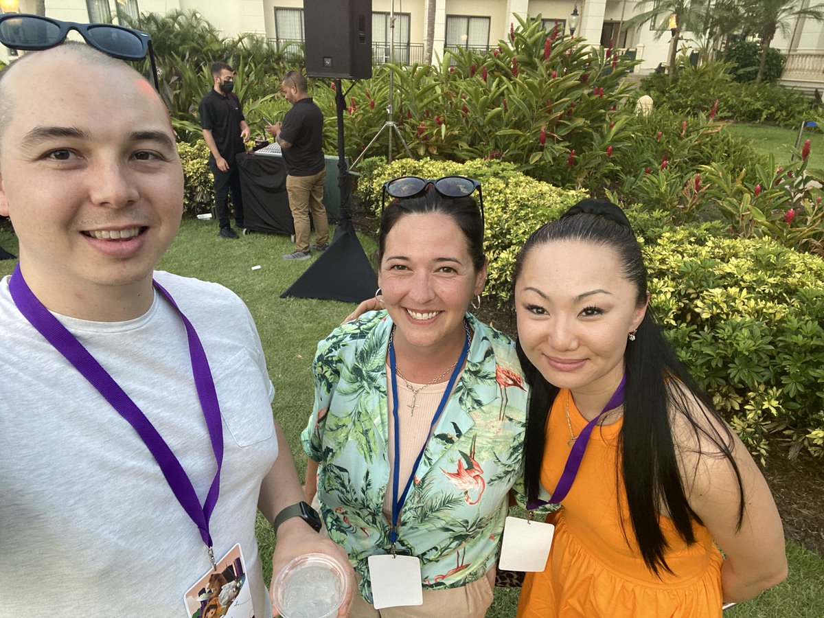 jukhon's tweet photo. @SFDOPartners Janna is our angel, she makes things happened. She makes partner success real  #sfdounite22 https://t.co/NdLwSbrEf5