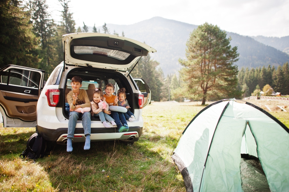 GrinCheek2Cheek tweet media