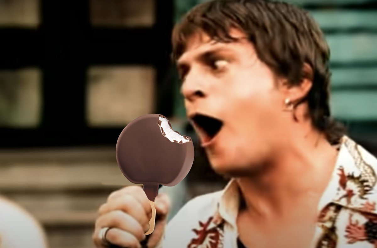 rynprry's tweet photo. replaced rob thomas' Smooth microphone with a dilly bar. a refreshing treat for our sweltering king. https://t.co/bZJrddlQrU