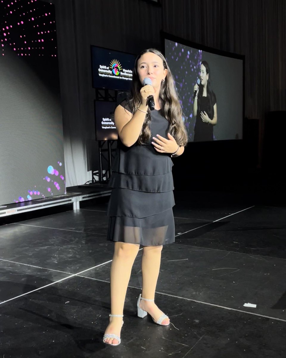 mbmayor's tweet photo. I would like to share my warmest and sincerest gratitude to @RobertaBSinger for her stunning performance at this evening’s Mayor’s Gala.  Roberta is an America’s Got Talent Golden Buzzer winner who has also recently participated in Italia’s Got Talent.  #MBGivesBack https://t.co/1VzQx4uT6d