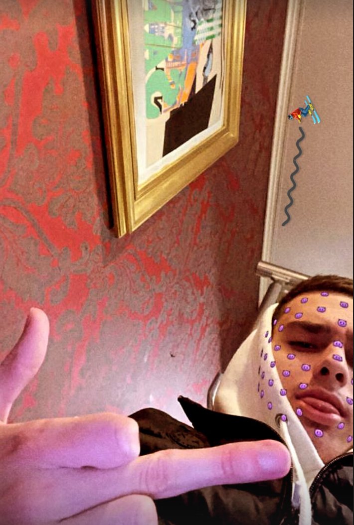 Rajke15's tweet photo. I come skrrting 'round
With a big bag of L’s, let me serve ‘em out https://t.co/B8jPZRFdXK
