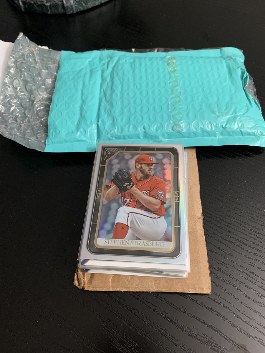 mikeymumbles246's tweet photo. They arrived! Thank you @DeltaBreaks and @HebrewzzTTV! #mailday #deltabreaks #myfirstbreak https://t.co/cFyjKHMLp5