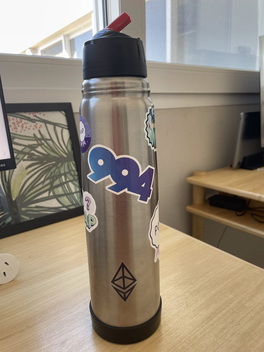 fiorescan's tweet photo. @Pacha994_ @rrodriguezpilar @defiantApp @IvanEidel @calmbro_eth @2lette_ Yo lo pondría al lado de mi sticker de @994eth Pachita https://t.co/dGg1Q4nvxb