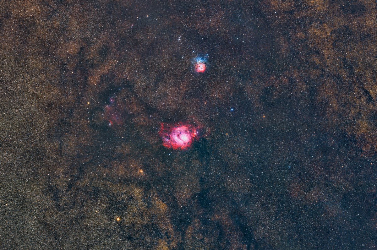 brinkoo7's tweet photo. A really wide view of the Lagoon and Trifid Nebulas (WIP). #Astronomy #Astrophotography https://t.co/bt3NXg7l7Z