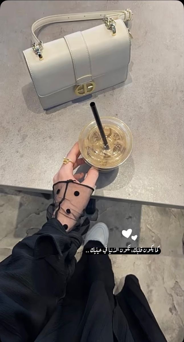 RAZAN_BARARY's tweet photo. ماأجمل أن تقول ياخالق الراحه وكلتك أمري، وأستودعتك همي فبشرني بما يفتح مداخل السعادة في قلبي ♥
#صباح الخير
#صباح_الخيرᅠ #صباح_الخير #الخميس_الونيس https://t.co/xnRcPqlUHr