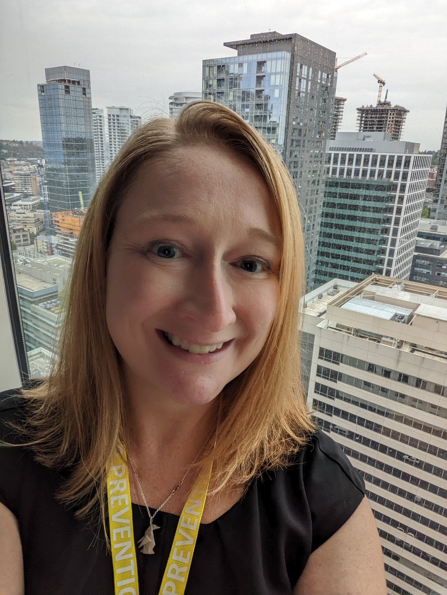 erinbphd's tweet photo. Had a blast seeing many @NIDAnews and Heal Prevention people IRL and talking about prevention for young adults. @SPRORG  @jess_cance @DraSaavedra @DrClaudiaSantiF et al. #sabbaticalselfie https://t.co/2qAhhRPLKX