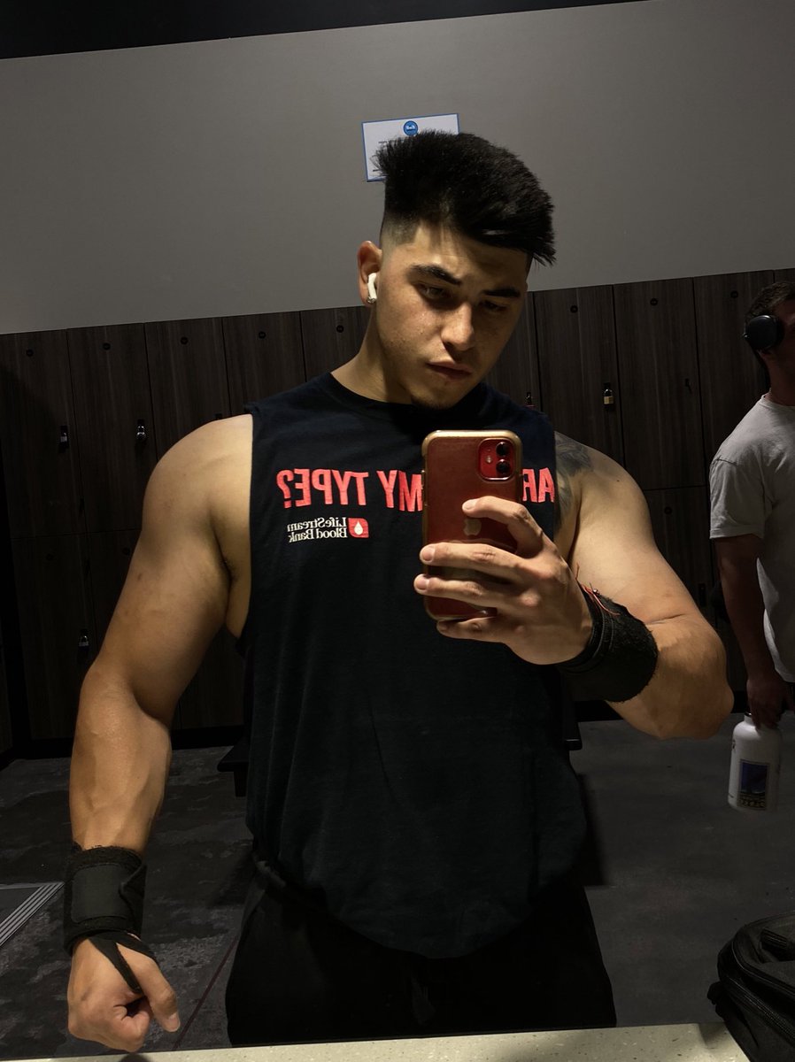 alanoperezz's tweet photo. Pump cover on vs off 💪🏼🩸 https://t.co/zIVHdh3zNR