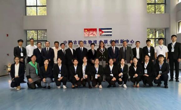 ChapleImbert's tweet photo. Cubadebate estrena subdominio interactivo dedicado a las vacunas cubanas anticovid-19 #MatancerosEnVictoria
@dr_semper @epfomtz @avelino_pla @FEEM_Matancera https://t.co/ykhhT6x98g