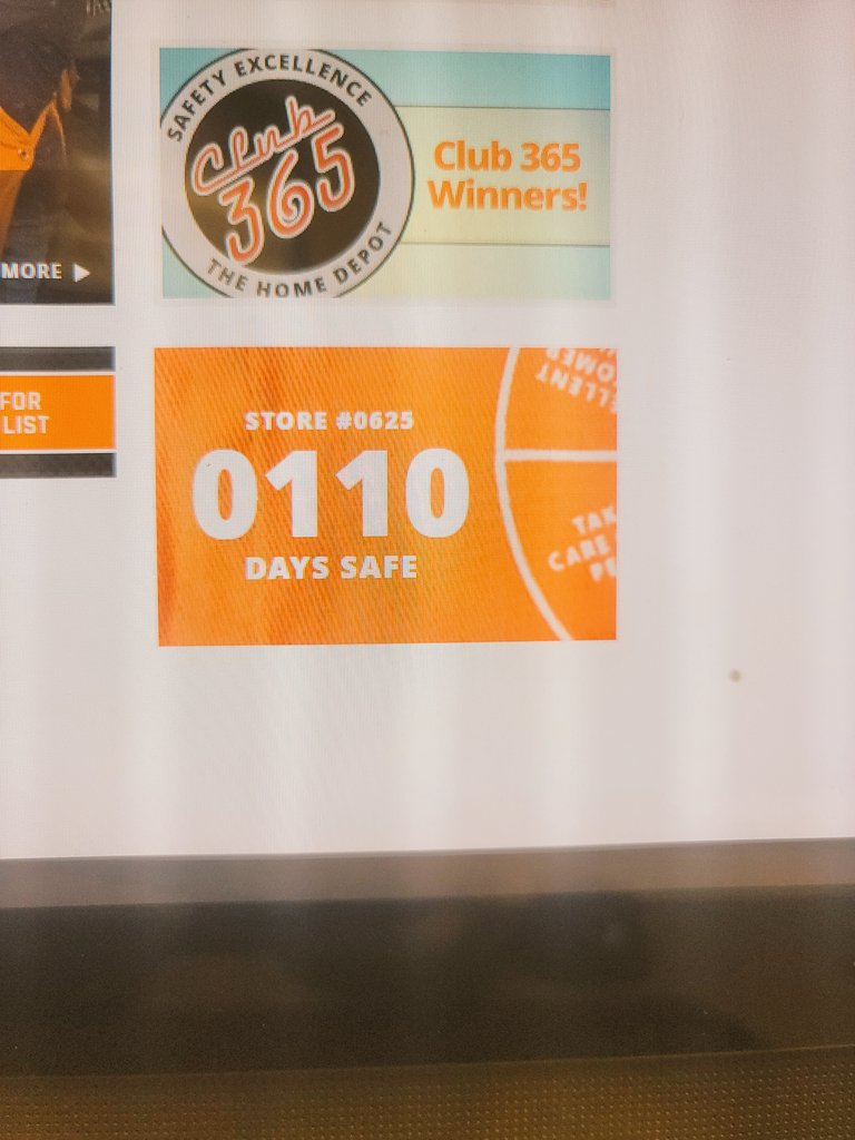 San Leandro 110 DAYS 💪💪  Celebrating with our new red In-Focus shirts