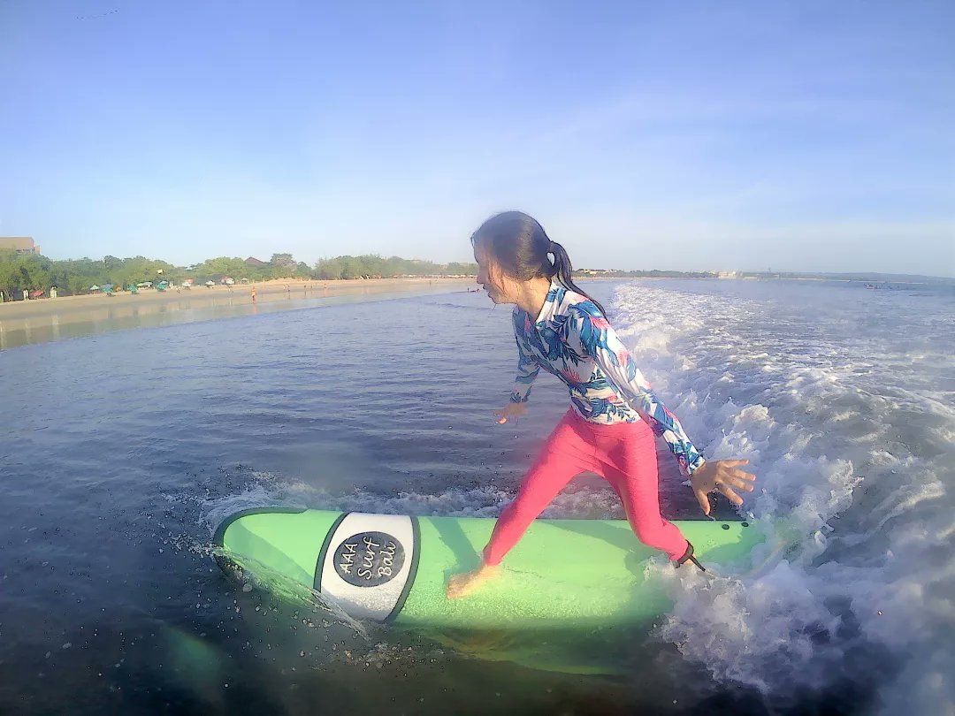 aaa_bali's tweet photo. Claire having fun surfing with us! 
Yewww go Claire!🤙🌊🏄‍♀️
Thankyou for Choosing Us.🙏😊
•
•
•
#500ADAY #1000ADAY #instantfollow #Follow4Follow #follow #FollowME #IFollowAll #ifollowback. https://t.co/5ehFaSkmRR