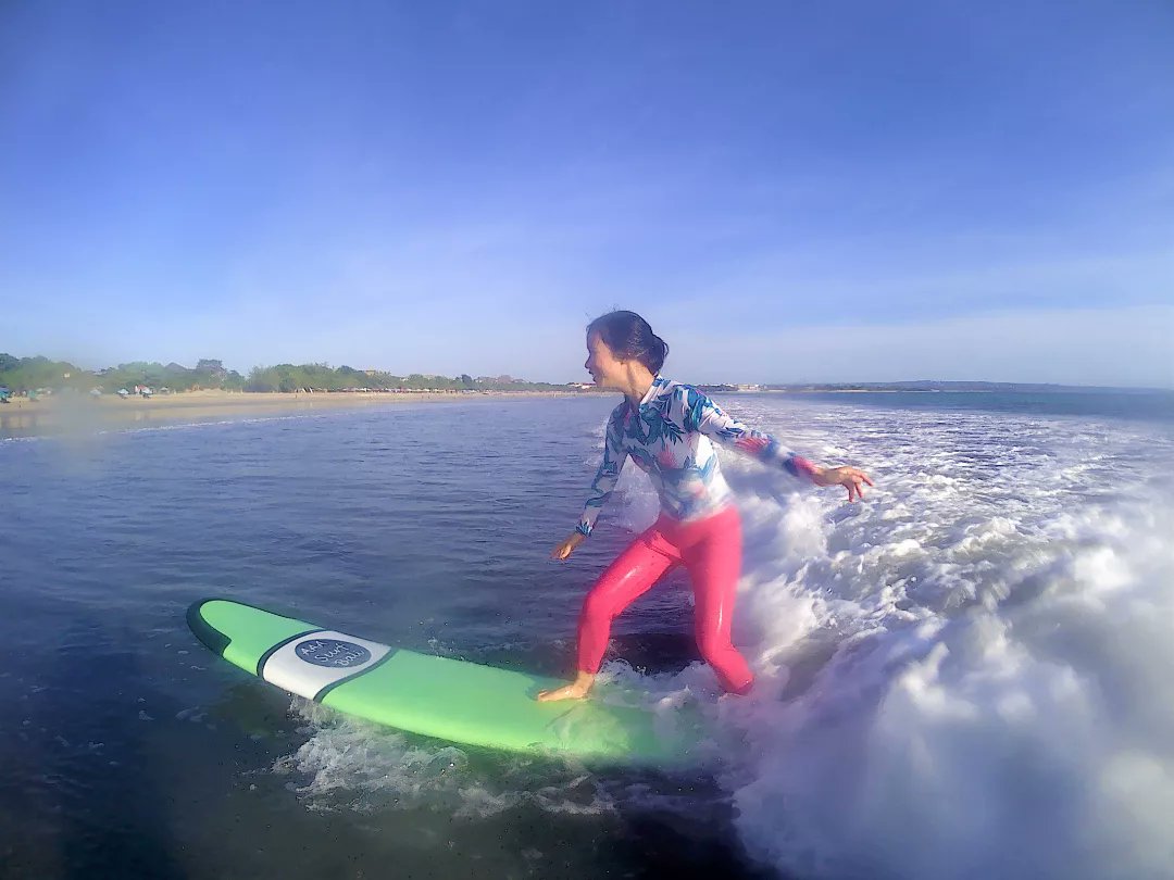 aaa_bali's tweet photo. Claire having fun surfing with us! 
Yewww go Claire!🤙🌊🏄‍♀️
Thankyou for Choosing Us.🙏😊
•
•
•
#500ADAY #1000ADAY #instantfollow #Follow4Follow #follow #FollowME #IFollowAll #ifollowback. https://t.co/5ehFaSkmRR
