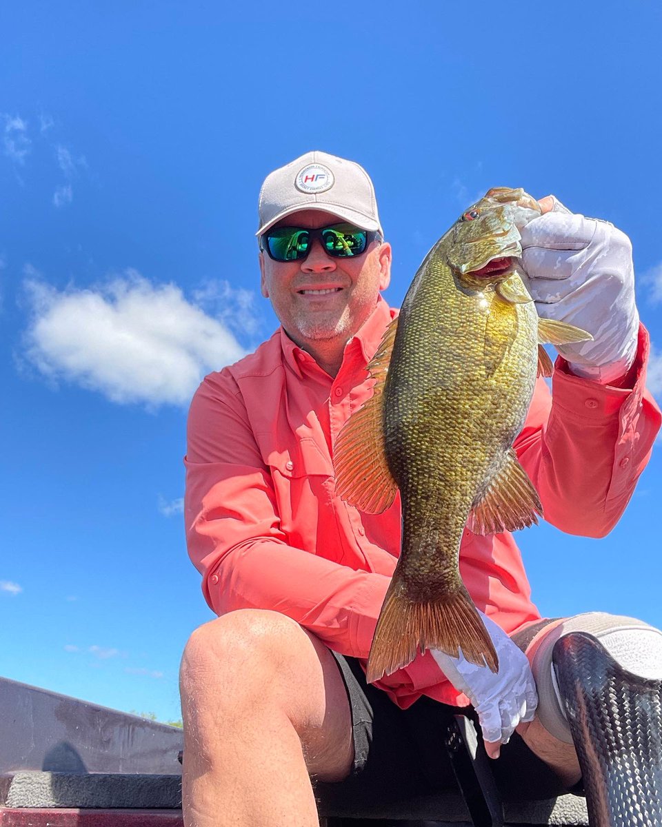mnbassguide's tweet photo. A day on the lake fishing for #smallmouth bass.  #rapala jerkbaits and #wacky #senkos / #bps #stickos did the trick. 

#mbg #minnesota #bassfishing #bassguide #amputee #amplife #bronzies #bronzebacks https://t.co/l0teZYgrma