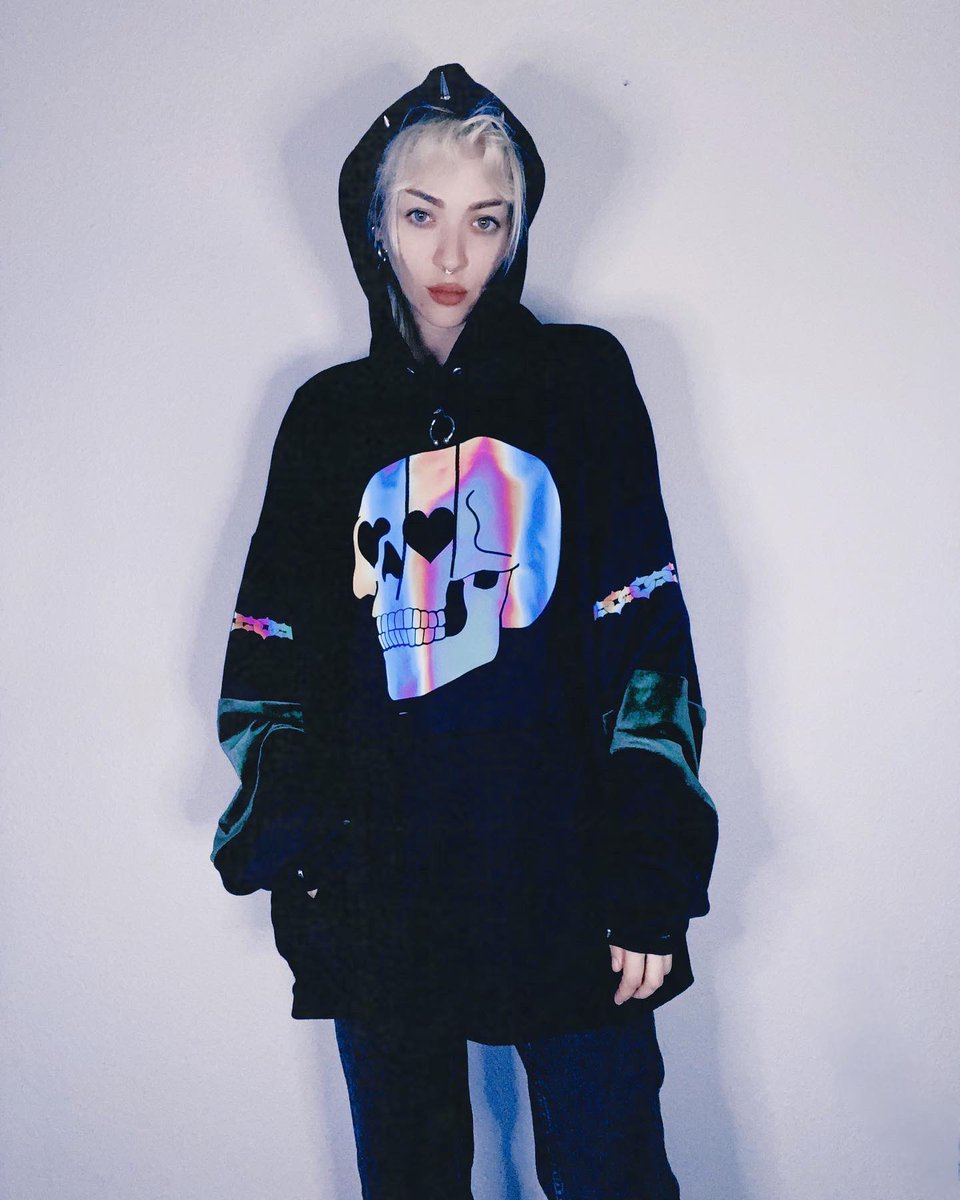 MoonGoddessMkt's tweet photo. Two more OOAK XXL hoodies hit the shop today! ⛓♥️ https://t.co/5FiMjg84Eb