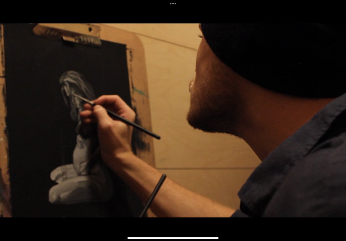 PhoenixPicturez's tweet photo. @RidleyScottCG If I'm not making movies, I'm not pursuing my purpose. In fact, I feel dead inside. Can you relate? This is what my new short film, "The Painter" is about. Go for your dreams! Ridley Scott you are my hero! https://t.co/K2xX8xjOzf https://t.co/4DsMZ3Qw48