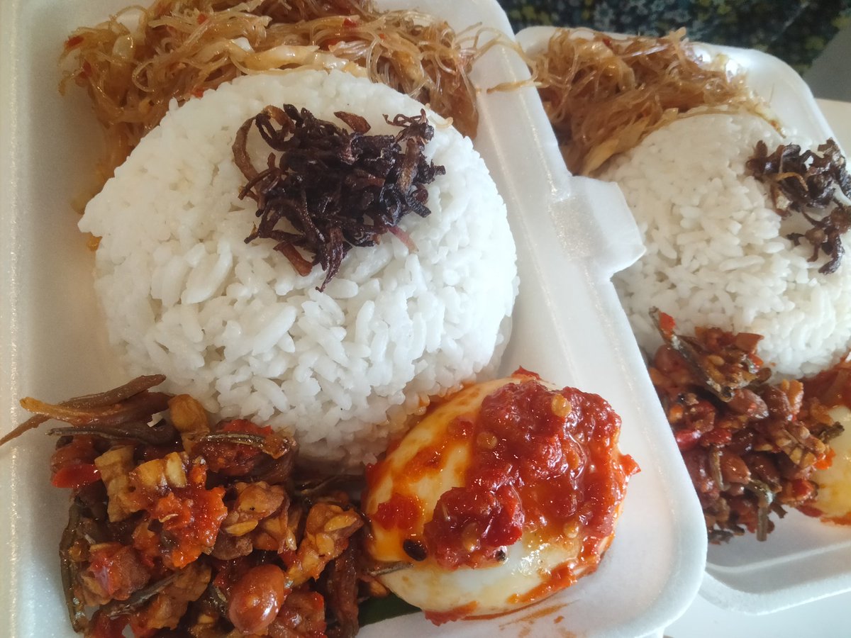 KRafassya's tweet photo. Bismillah
Inshallah bsk ada #SedekahJumat ya tmn2
Utk panti,msjd dan driver online.Inshallah amanah
Blh psn lgsg dilokasi
Nasi Ayam 15k
Nasi Lemak/telur gepuk 13k
@eg_nrs @Mbezz_Syalala @Ritafauzh @Kita_AMLTF @WagimanDeep212_ @bonngbudi @Oleng_YNWA @MercyZheng 
Selamat Hari Kamis https://t.co/WAUHqeD757