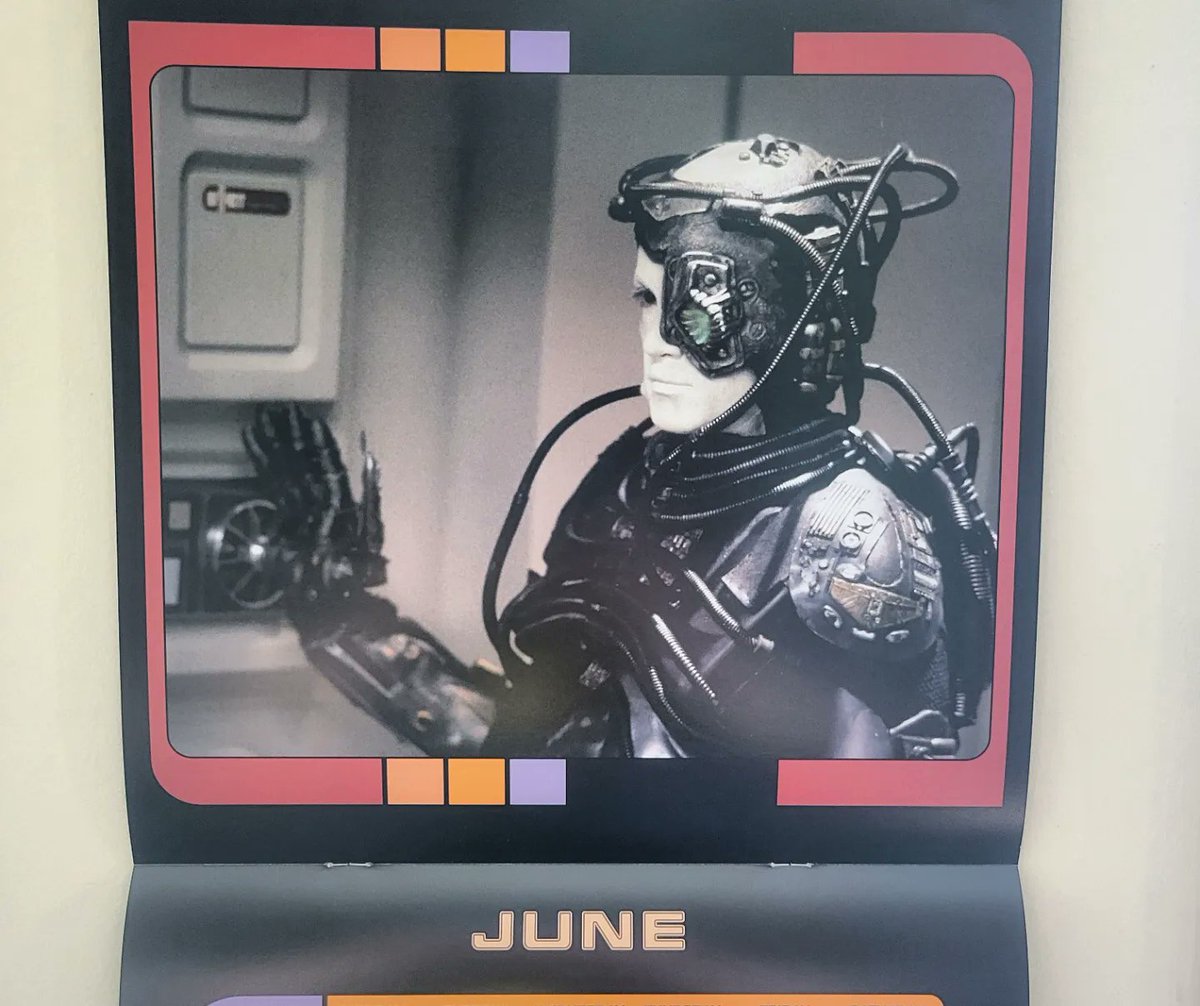 Kertrats's tweet photo. It's #June! Happy #calendarchange day!
#StarTrek #StarTrekPicard #StarTrekTheOriginalSeries #StarTrekTheNextGeneration #calendarchangeday https://t.co/HVeo85V3Fw