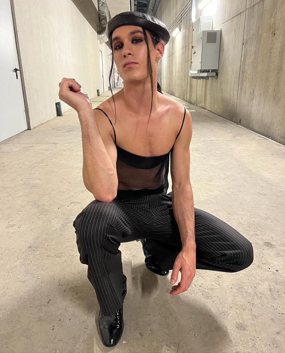 COSMICDAMIANO's tweet image. i have so many things to say and not enough words to say them