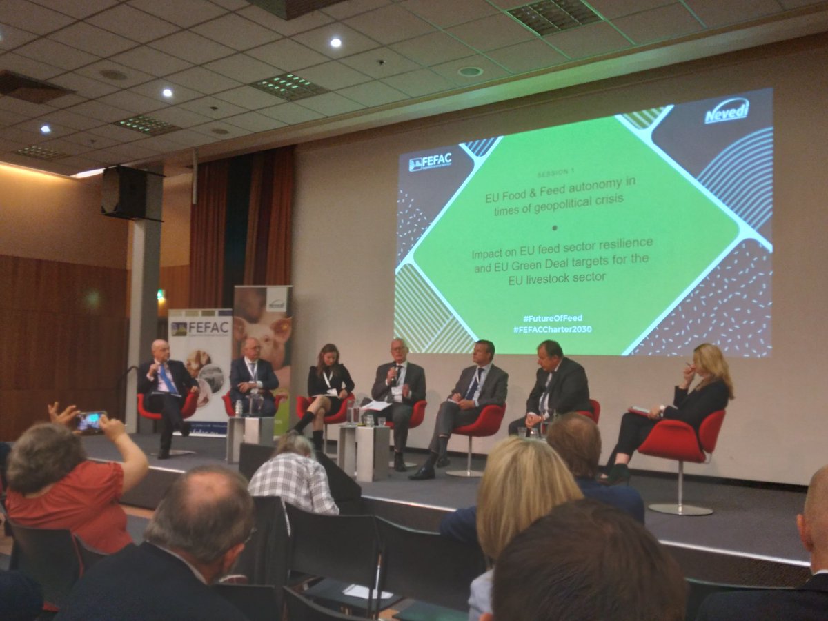 LivestockVoice's tweet photo. All the panellists joined the podium of the "EU food & #FeedAutonomy in times of geopolitical crisis" at the 66th #FEFAC annual public meeting.
#VIV2022 #FEFACCharter2030
#FutureOfFeed #AnimalFeed #LivestockCounts https://t.co/cvfqqIdQhK