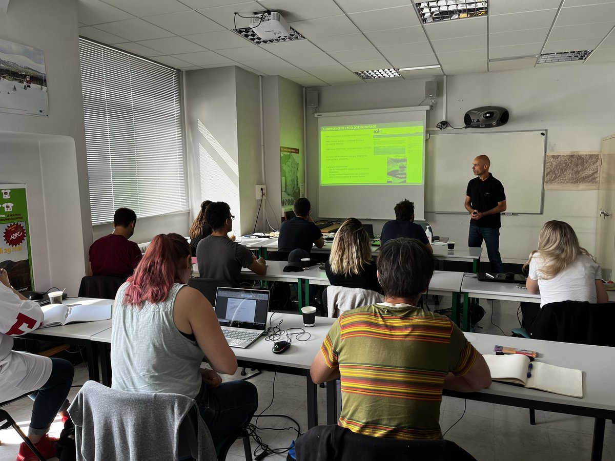 Laboratoire ThéMA tweet media