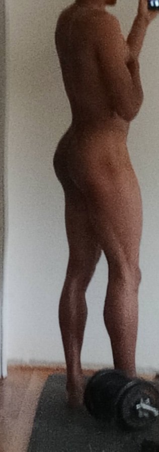 FlexiboyT's tweet photo. Nice pump from leg day. Great session ❤🦵 https://t.co/Ggg3KYcuF3