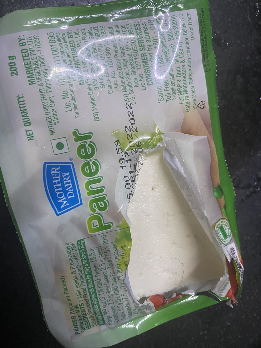 AnshuGu38735735's tweet photo. @MotherDairyMilk
Found hair in the packed paneer packed. This could have resulted in my health issues had I not checked properly! 
#poorhygiene https://t.co/QONTPO7nIs