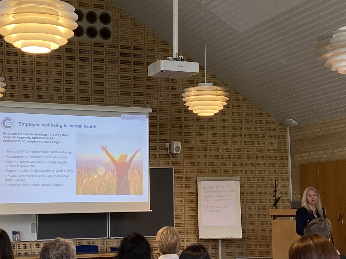 annabholm's tweet photo. @dremmaparry has drawn attention to the burning issues that organisations face when they implement technology for HRM, one of them being wellbeing #ehrmconference @Aarhus_BSS https://t.co/MJ0enWiaNq