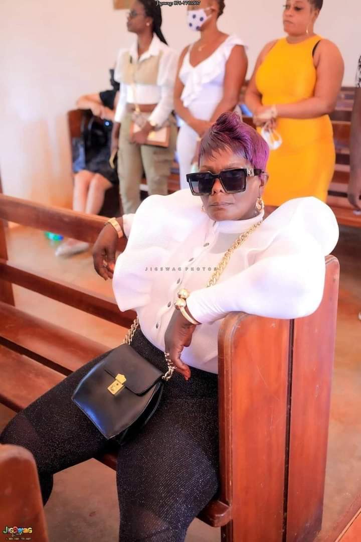 Apparently this was a funeral👀