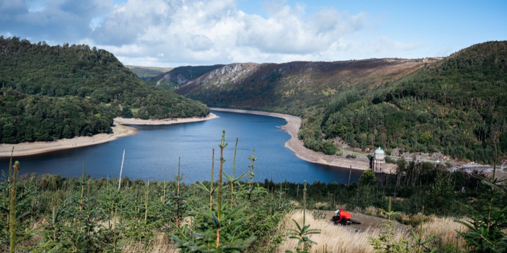 Whether we explore quiet woodlands or look out across the water at our local reservoirs and lakes, spending time in nature can give us a sense of peace and improve wellbeing by reducing anxiety and stress. 

Refresh yourself at Elan Valley this holiday weekend…