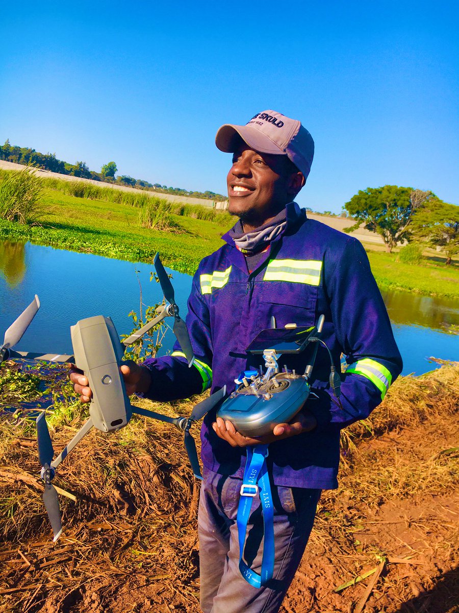 EmmanuelMarume5's tweet image. 40 ha of greenhouse blueberries in Zimbabwe for export market to European countries! 
I was inspired yesterday these are big money moves. 
Production | Production | Production
#rimasomething