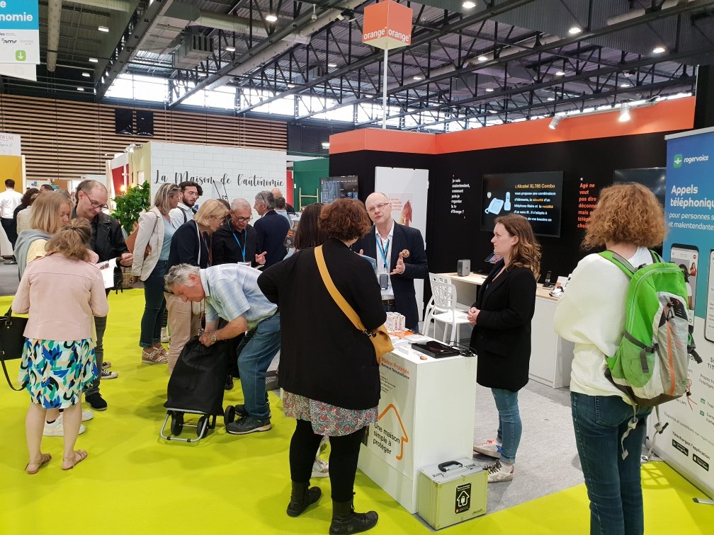 RadelPhilippe's tweet image. La Direction @OrangeIDF @abordalis @PechierC présente aux côté @OrangeAuRA @OrangePACA @HenriBoudras @ericpiton et Dir. Engagement Sociétal Accessibilité Groupe @BrunoBouvier au
 @salon_handica @eurexpo Lyon le salon de référence #Handicap #GrandAge #MaintienàDomicile @OrangeRSE