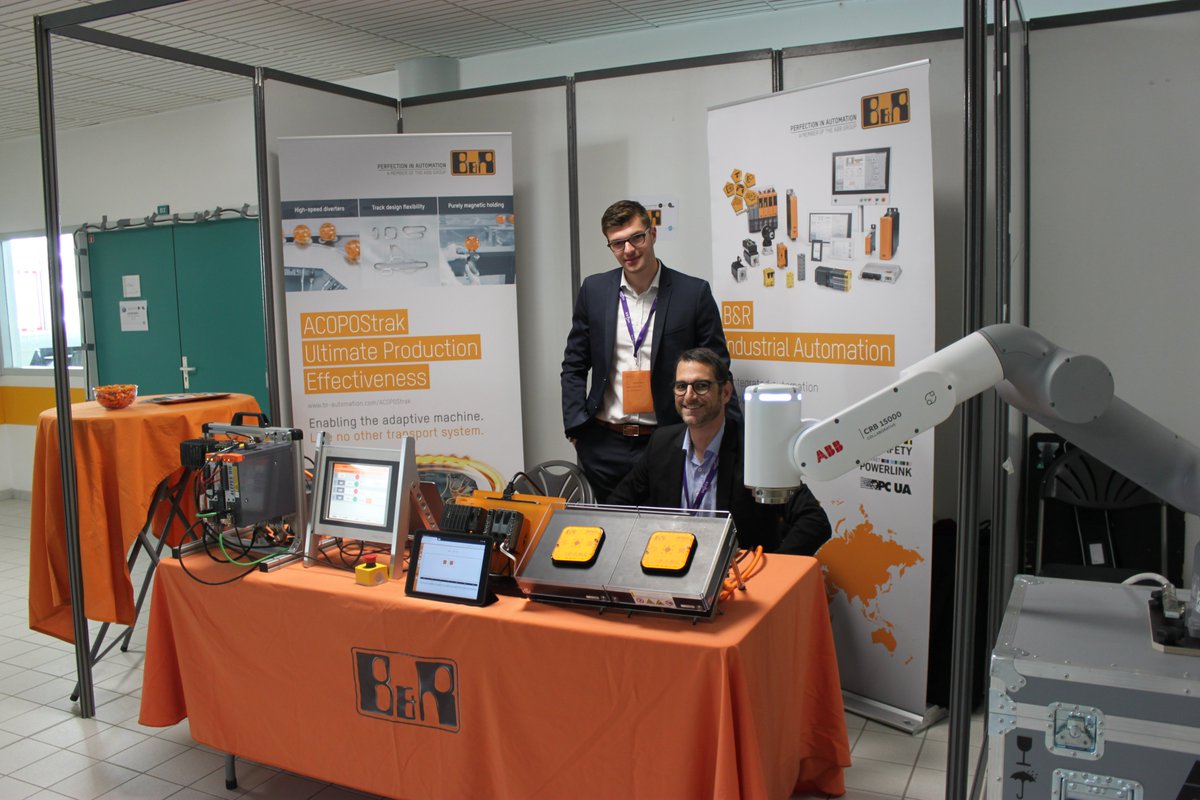 IUTGON's tweet photo. 📣 COLLOQUE #GEII |

Entre deux commissions, 30 entreprises présentent leurs matériels sur 200m2 de surface d’exposition, l’occasion pour les participants de découvrir les technologies proposées pour l’industrie d’aujourd’hui et de demain. https://t.co/X90Q7eqwiu