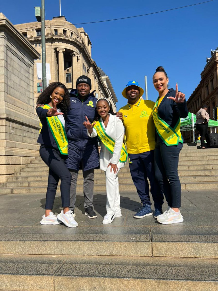 nomvula98's tweet photo. Frame 1 : Look whose coming ?
Frame 2 : Okay, letsss take a picture 😂
@SPHEctacula
@DJNAVES
Kings Of The Weekend ledi STAR ✊🔥
We had so much fun yesterday !
#MissMS #FortuForMissMS #MissMSNW2021 #TrebleChampions https://t.co/qH9BvZdLsR