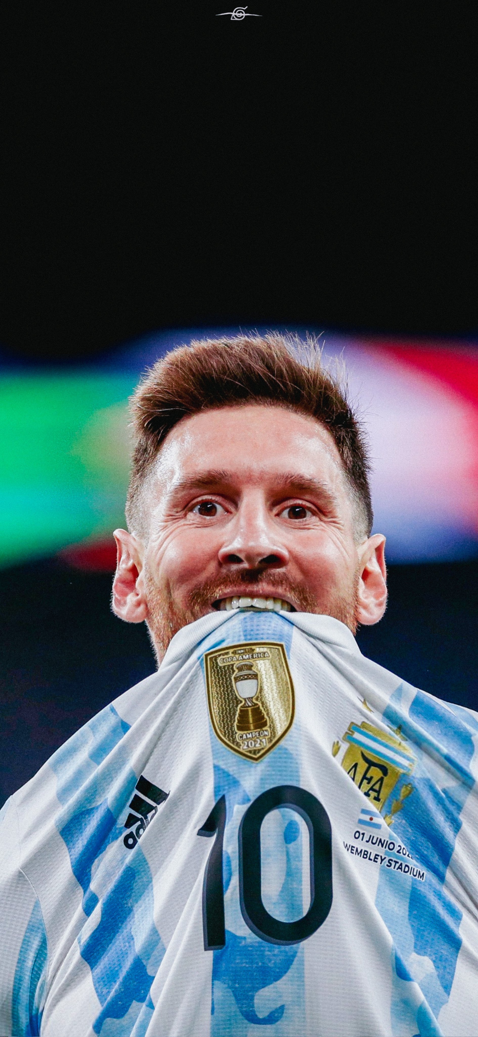 Hình nền Lionel Messi Finalissima - Bạn có yêu thích Messi và bóng đá châu Âu? Hãy tận hưởng Finalissima với bức ảnh nền này. Với chi tiết chân thực và màu sắc đậm nét, chỉ cần nhìn vào bức ảnh bạn sẽ cảm nhận được sự hồi hộp và đầy cảm xúc trước màn hình máy tính của mình. Bức ảnh nền Finalissima này chắc chắn sẽ khiến bạn chìm đắm vào thế giới của Messi và bóng đá châu Âu.